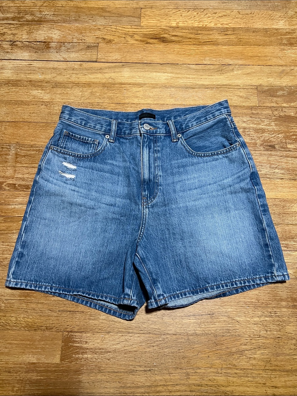 Uniqlo High-Rise Blue Denim Shorts Size 30